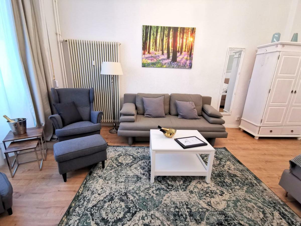 Kvh By Rockchair Apartments L Superhost Status L Boxspringbett Am Schloss Charlottenburg Welcomes You! Berlin Exterior photo